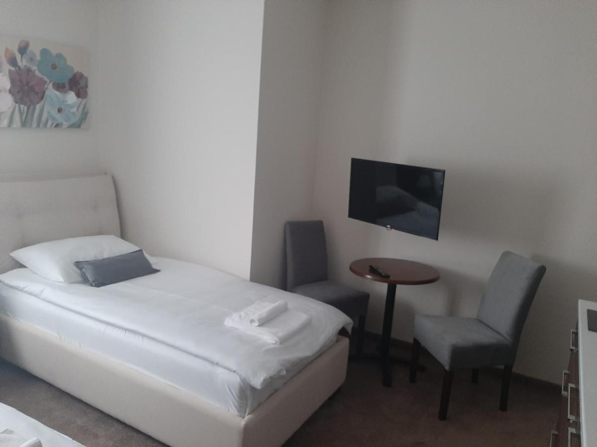 Hotel Usce Sabac Ngoại thất bức ảnh
