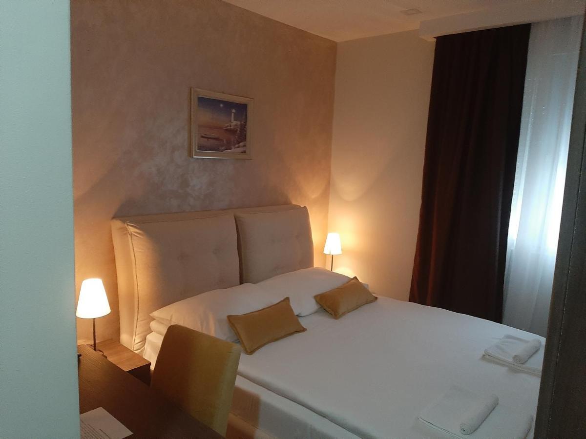 Hotel Usce Sabac Ngoại thất bức ảnh