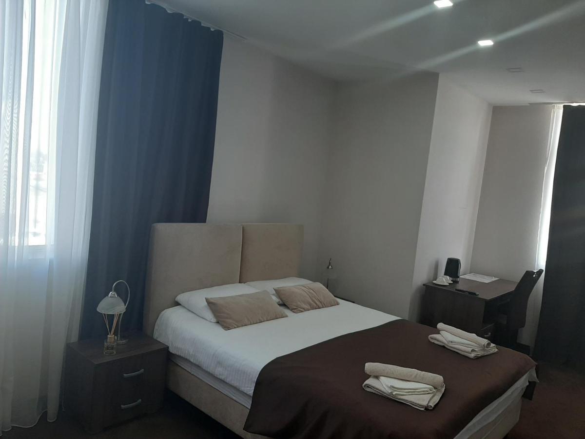 Hotel Usce Sabac Ngoại thất bức ảnh