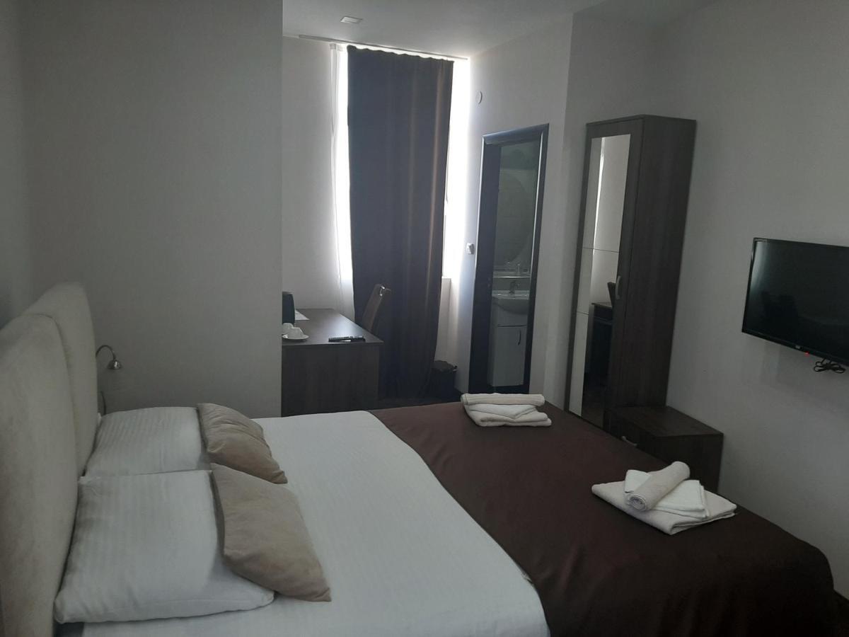 Hotel Usce Sabac Ngoại thất bức ảnh